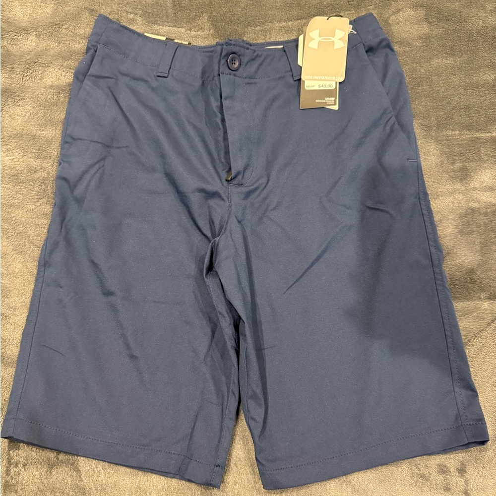 UNDER ARMOUR Shorts